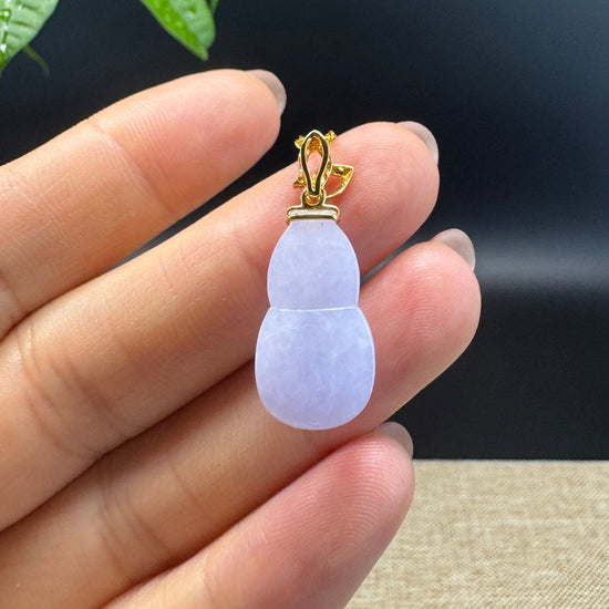 RealJade® Co. Genuine Lavender Jadeite Jade Good Luck Hulu Necklace With 18K Yellow Gold Bail