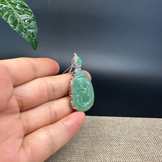 RealJade® Co. Genuine Burmese High Green Jadeite Jade Ru Yi Pendant with 18k Rose Gold Diamond Bail