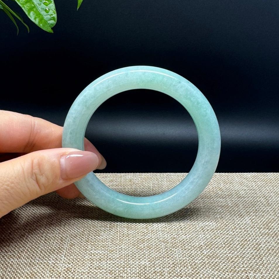 Genuine Burmese Green Jade Jadeite Bangle Bracelet ( 56.8mm )