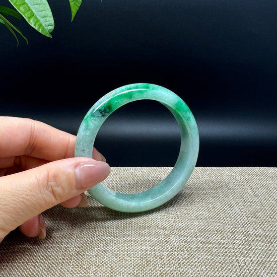 Genuine Burmese Green Jade Jadeite Bangle Bracelet ( 56.3mm )