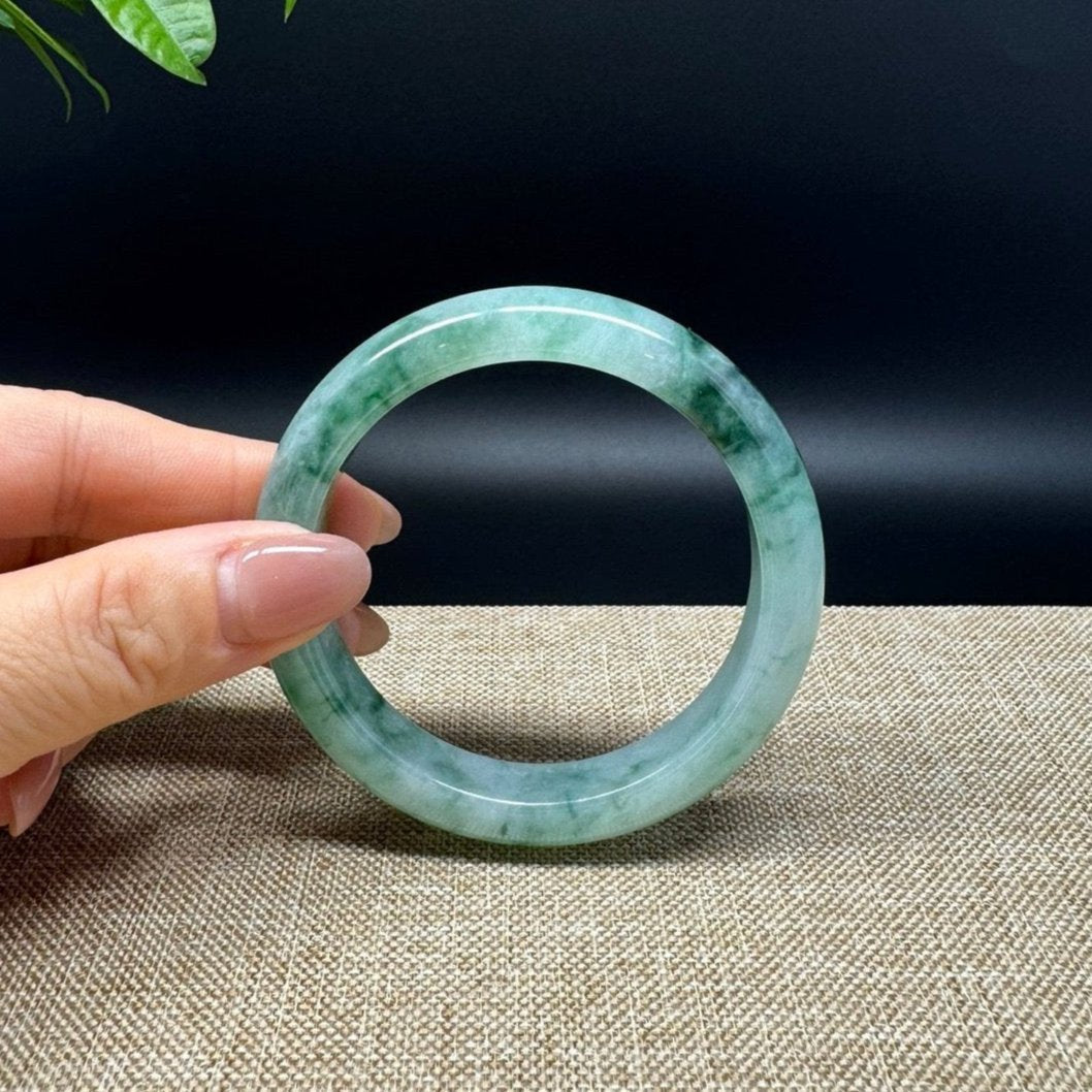 Genuine Burmese Green Jade Jadeite Bangle Bracelet ( 56.8mm )