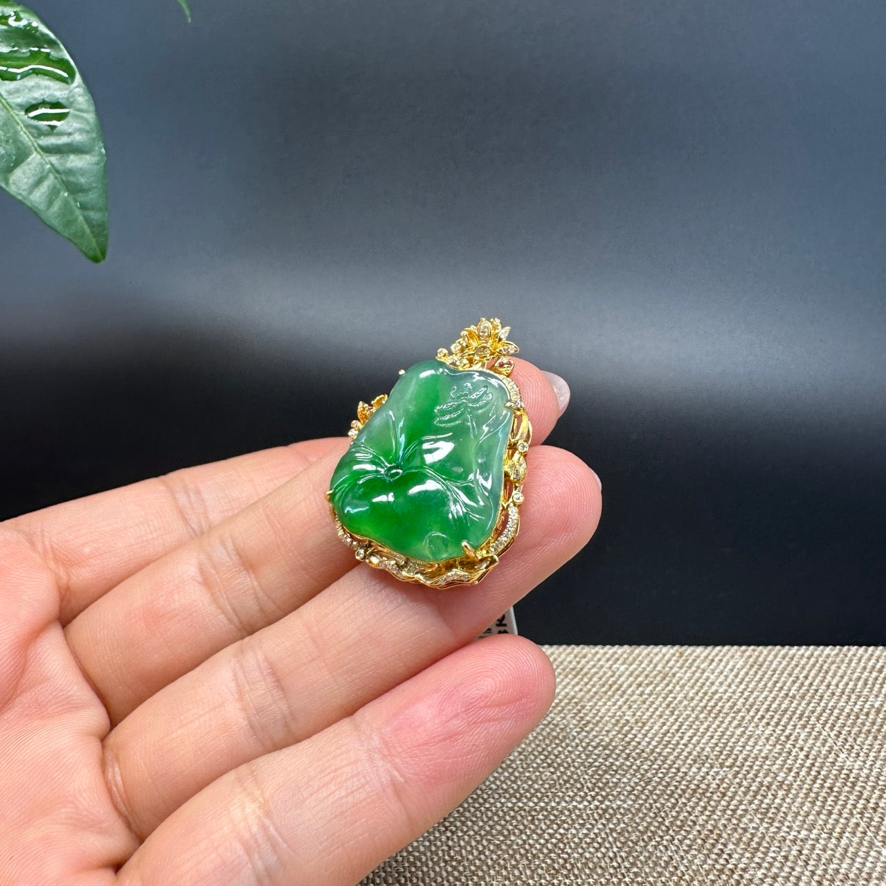 High-end 18K Yellow Gold Burmese Green Jadeite Jade Lotus Pendant with Diamond