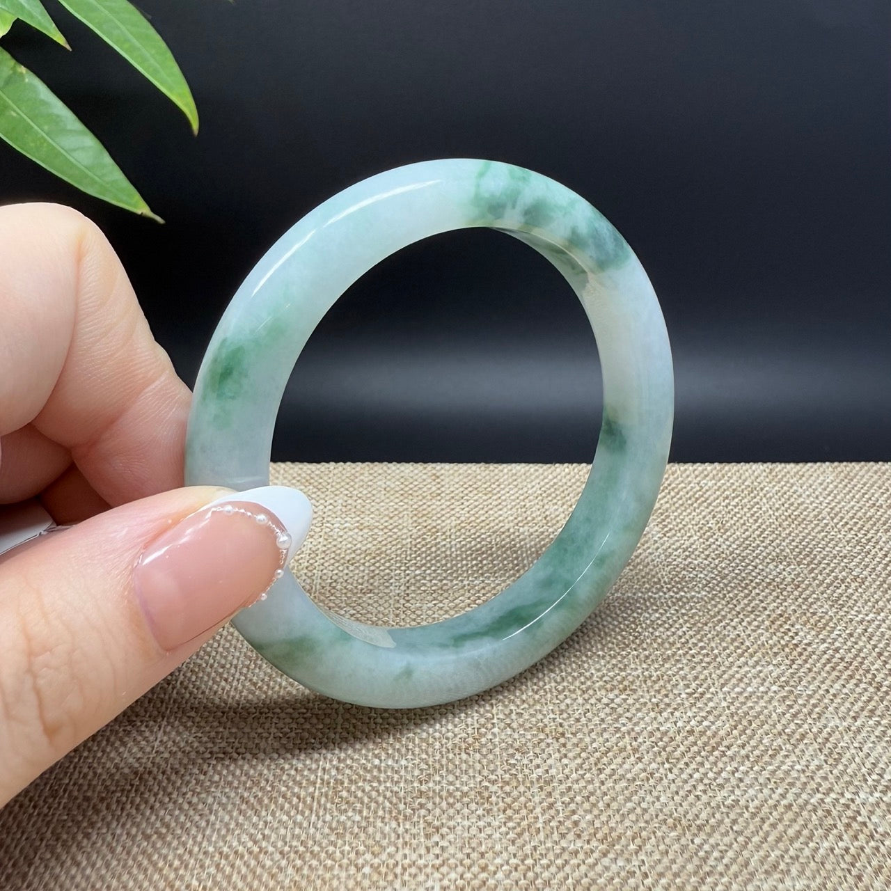 Genuine Burmese Green Jade Jadeite Bangle Bracelet ( 56mm )