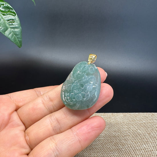 Natural 18K Yellow Gold Burmese Green Jadeite Jade Lotus Pendant