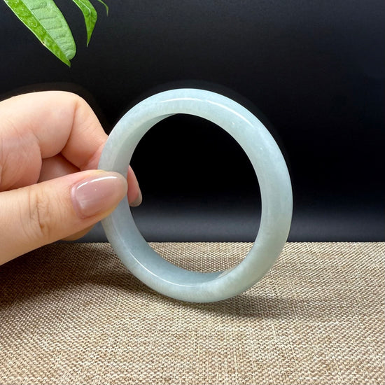 Genuine Burmese Green Jade Jadeite Bangle Bracelet ( 54.5mm )