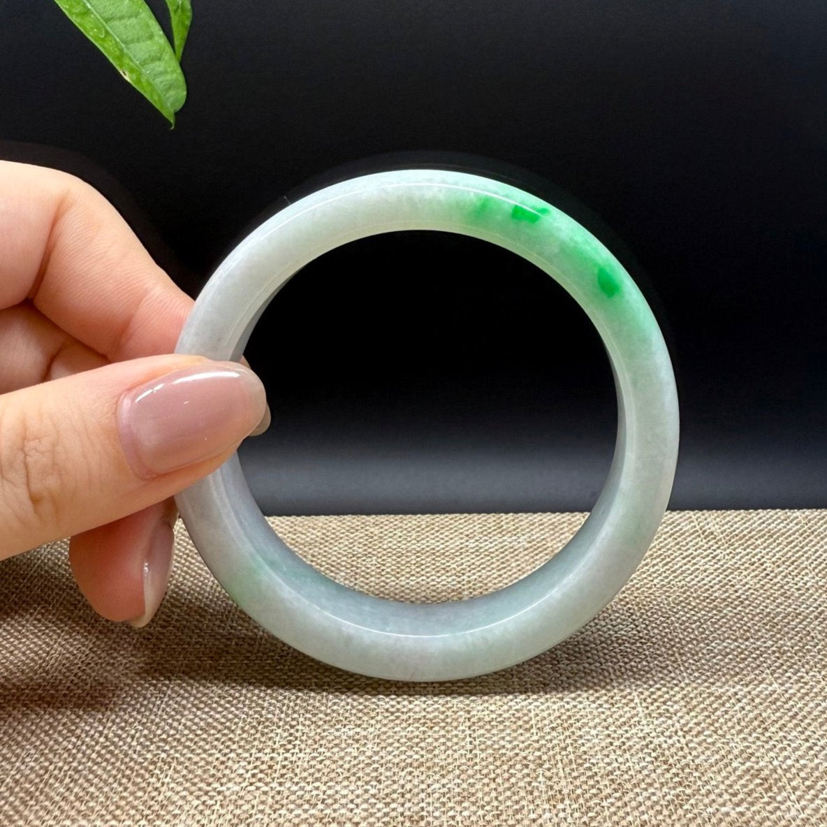 Genuine Burmese Green Jade Jadeite Bangle Bracelet ( 54.8mm )