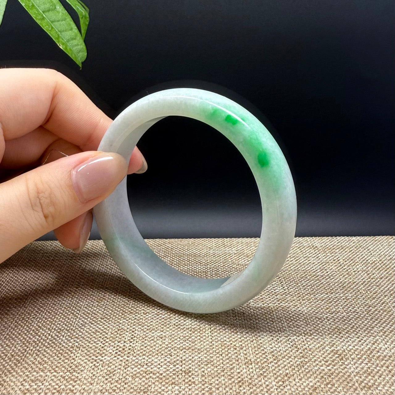 Genuine Burmese Green Jade Jadeite Bangle Bracelet ( 54.8mm )