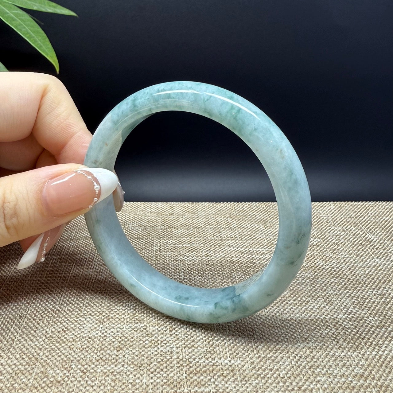 Genuine Burmese Green Jade Jadeite Bangle Bracelet ( 56.9mm )