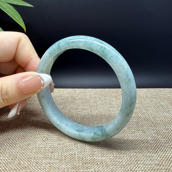 Genuine Burmese Green Jade Jadeite Bangle Bracelet ( 56.9mm )