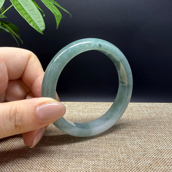 Genuine Burmese Oil Green Jade Jadeite Bangle Bracelet ( 57.5mm )