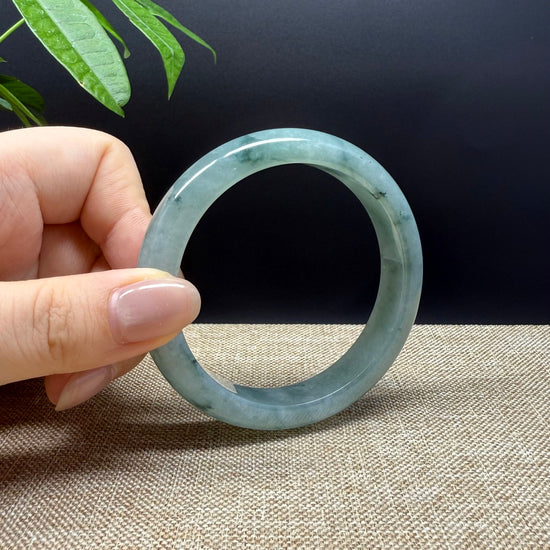 Genuine Burmese Oil Green Jade Jadeite Bangle Bracelet ( 57.5mm )