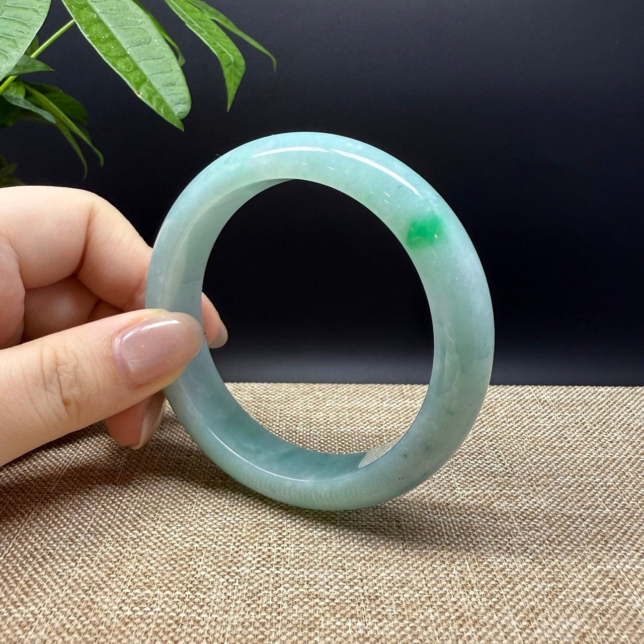 Genuine Burmese Green Jade Jadeite Bangle Bracelet ( 58.1mm )