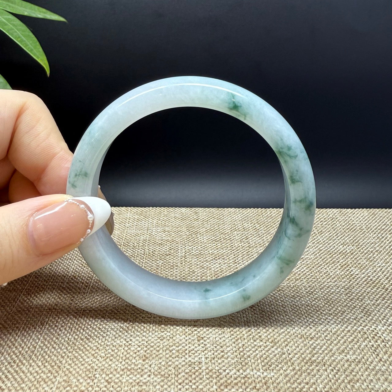 Genuine Burmese Green Jade Jadeite Bangle Bracelet ( 56.3mm )