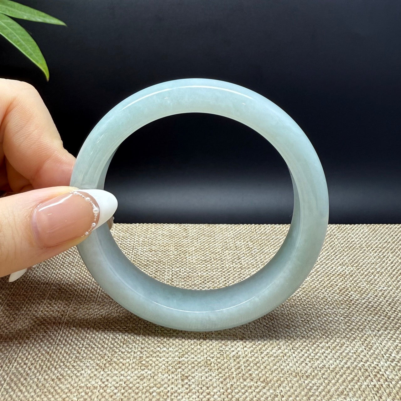 Genuine Burmese Green Jade Jadeite Bangle Bracelet ( 56.7mm )