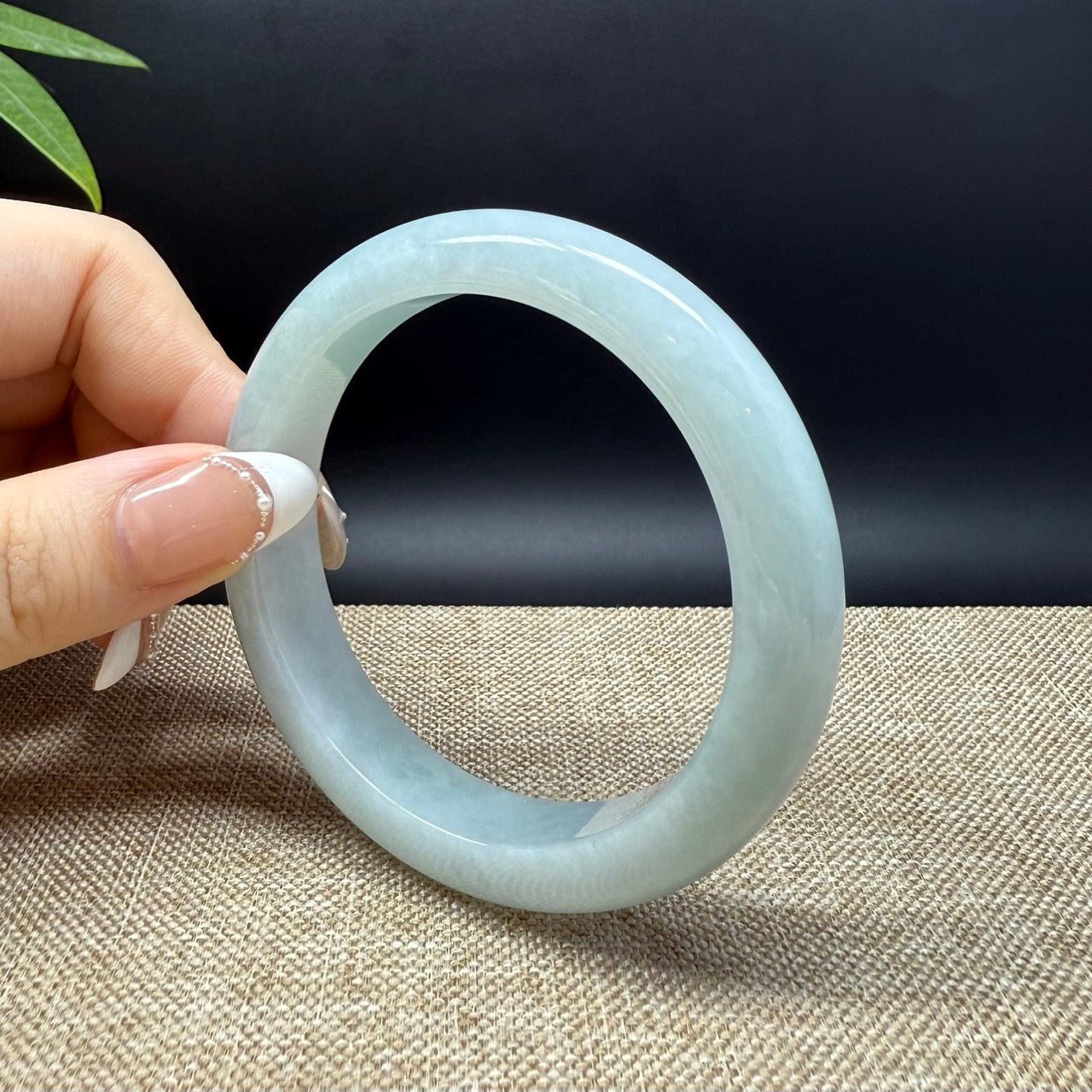 Genuine Burmese Green Jade Jadeite Bangle Bracelet ( 56.7mm )