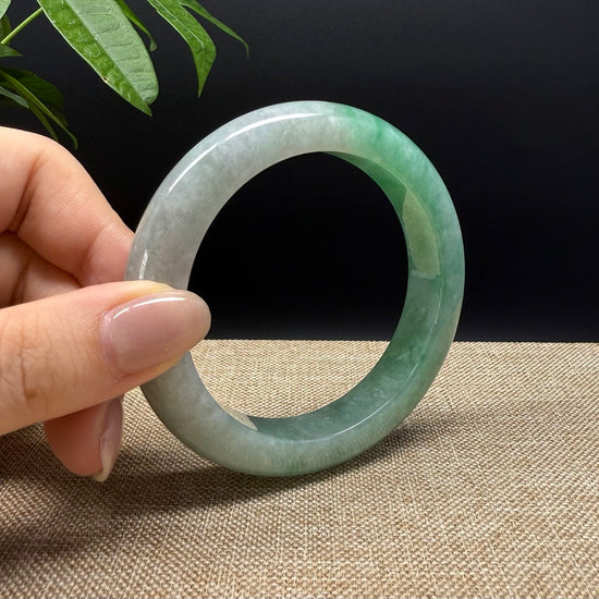 Genuine Burmese Green Jade Jadeite Bangle Bracelet ( 59.4mm )