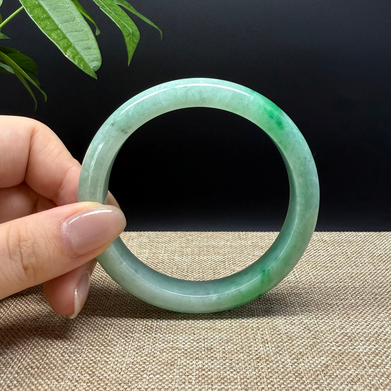 Genuine Burmese Green Jade Jadeite Bangle Bracelet ( 59.4mm )