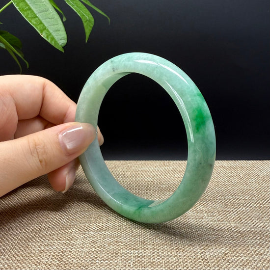 Genuine Burmese Green Jade Jadeite Bangle Bracelet ( 59.4mm )