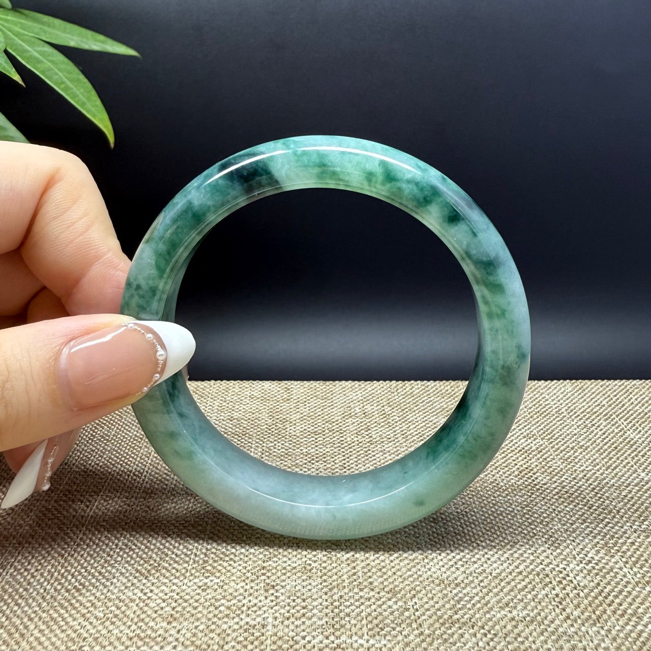 Genuine Burmese Green Jade Jadeite Bangle Bracelet ( 57mm )