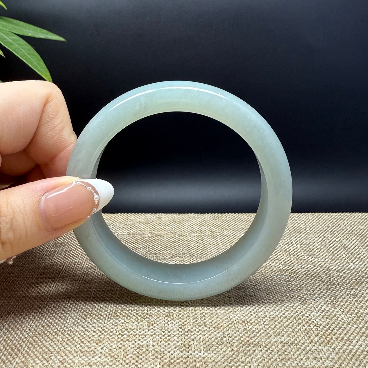 Genuine Burmese Green Jade Jadeite Bangle Bracelet ( 57.3mm )