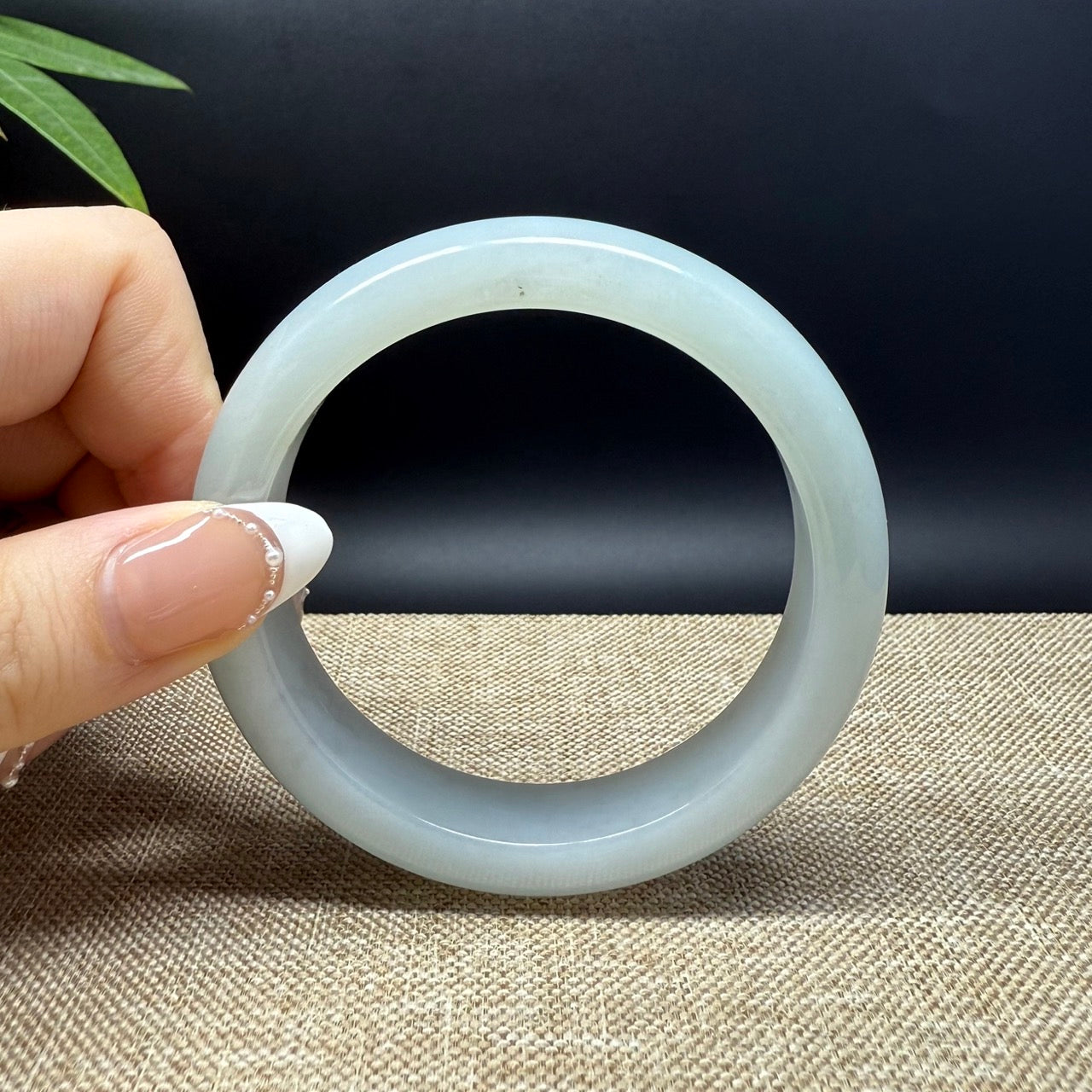 Genuine Burmese Green Jade Jadeite Bangle Bracelet ( 57.4mm )