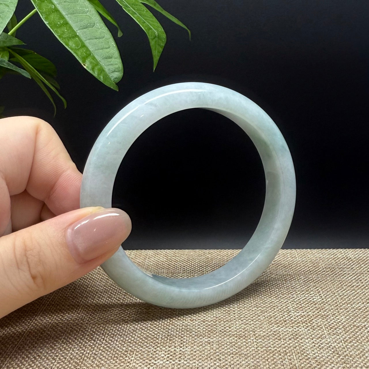 Genuine Burmese Green Jade Jadeite Bangle Bracelet ( 60.7mm )