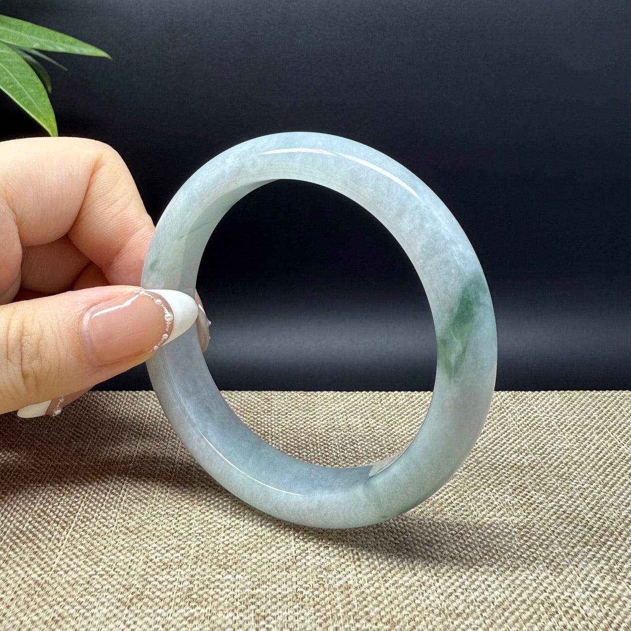Genuine Burmese Green Jade Jadeite Bangle Bracelet ( 57.4mm )