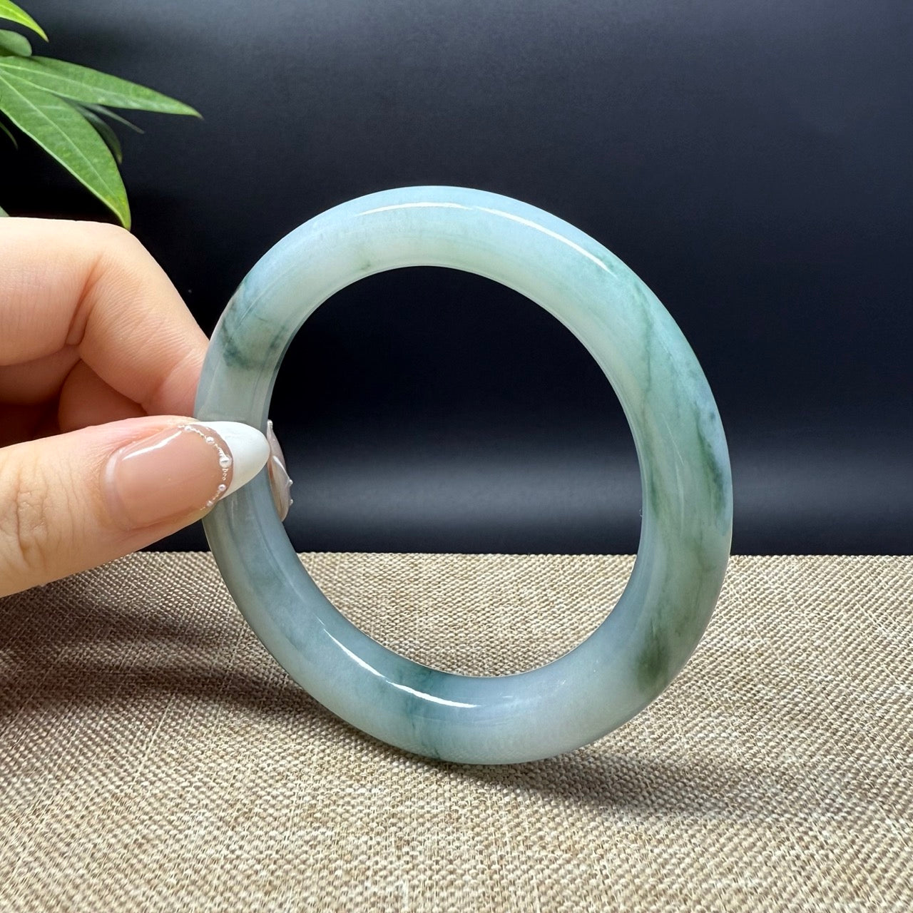 Genuine Burmese Green Jade Jadeite Bangle Bracelet ( 57.3mm )