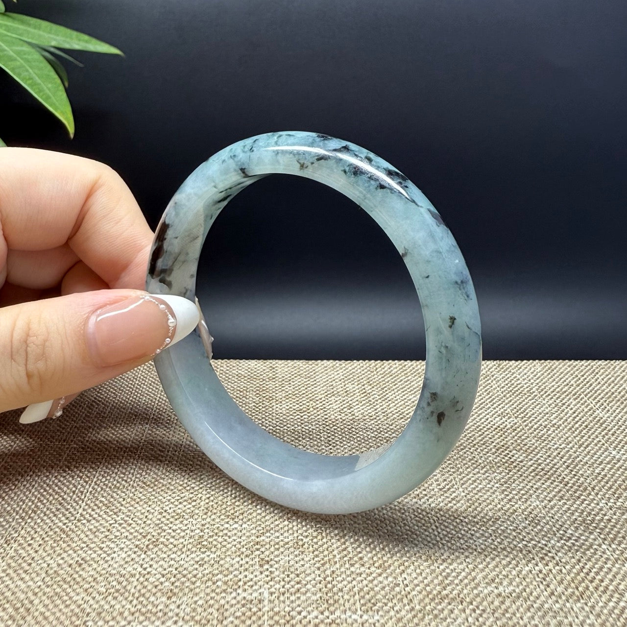 Genuine Burmese Green Jade Jadeite Bangle Bracelet ( 57.7mm )