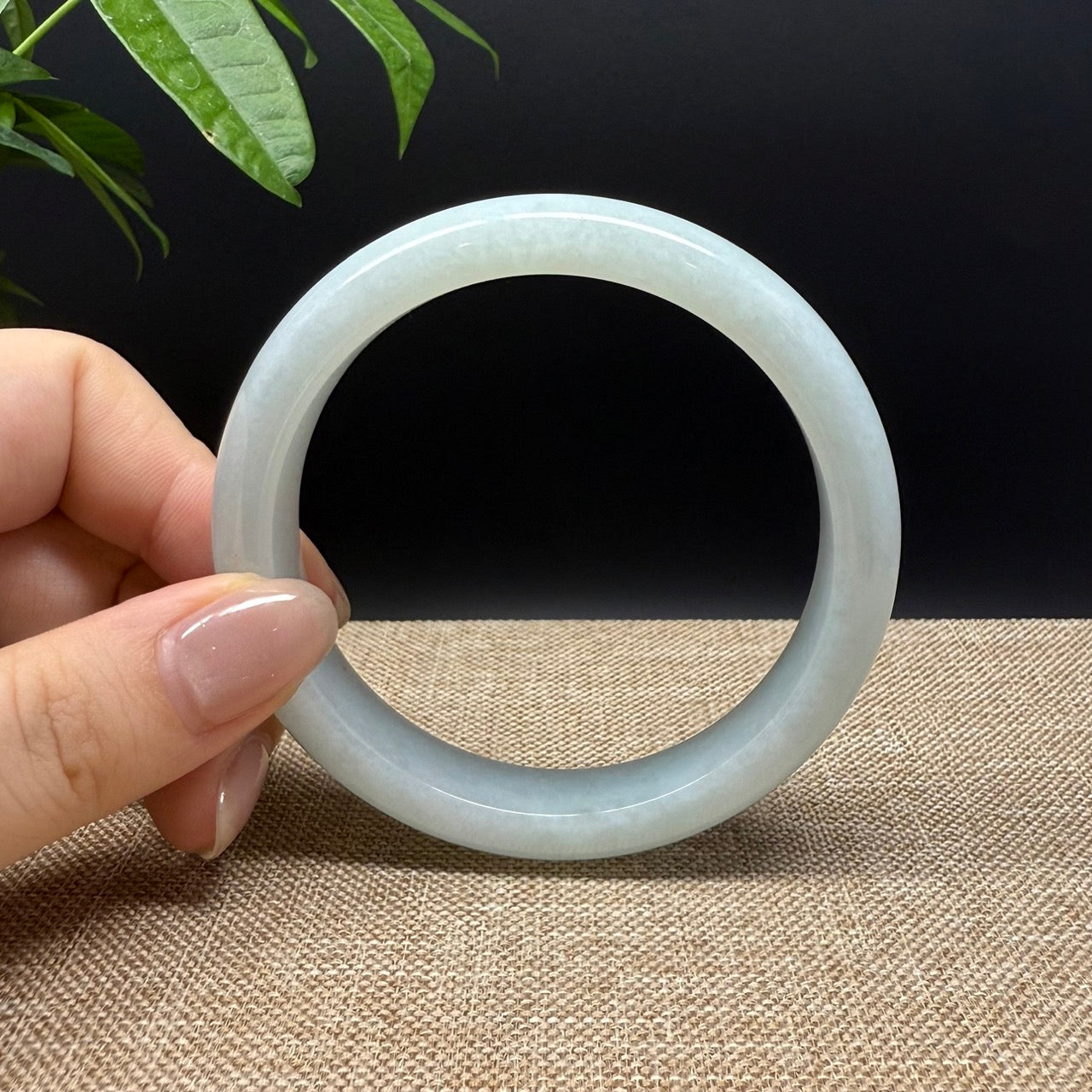 Genuine Burmese Green Jade Jadeite Bangle Bracelet ( 60.5mm )