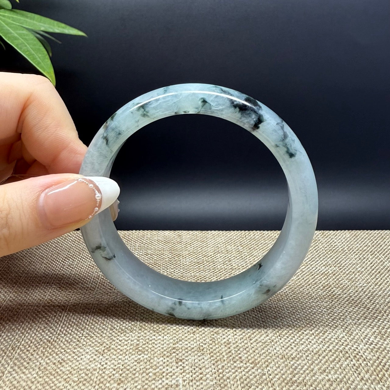 Genuine Burmese Green Jade Jadeite Bangle Bracelet ( 57.7mm )