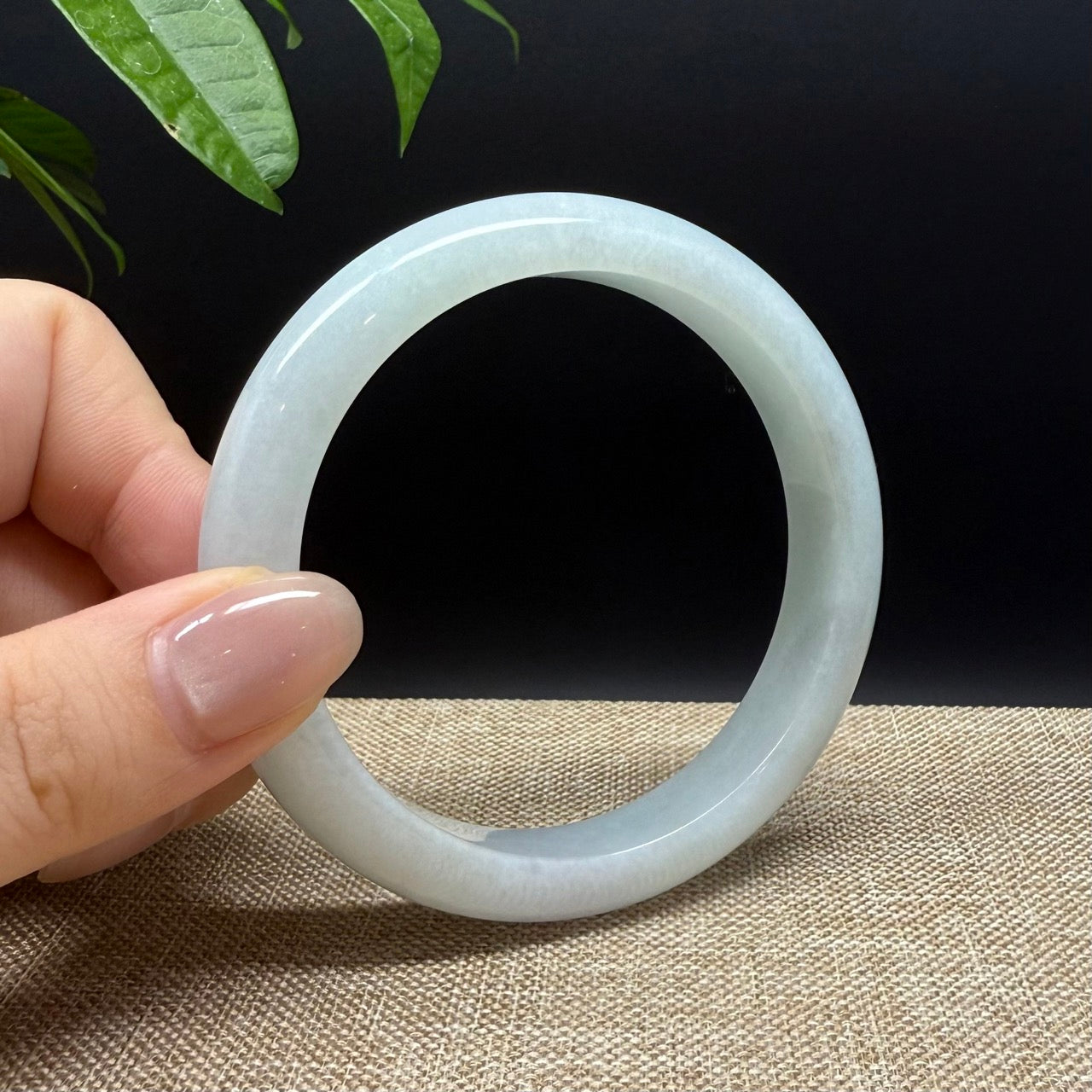 Genuine Burmese Green Jade Jadeite Bangle Bracelet ( 60.5mm )