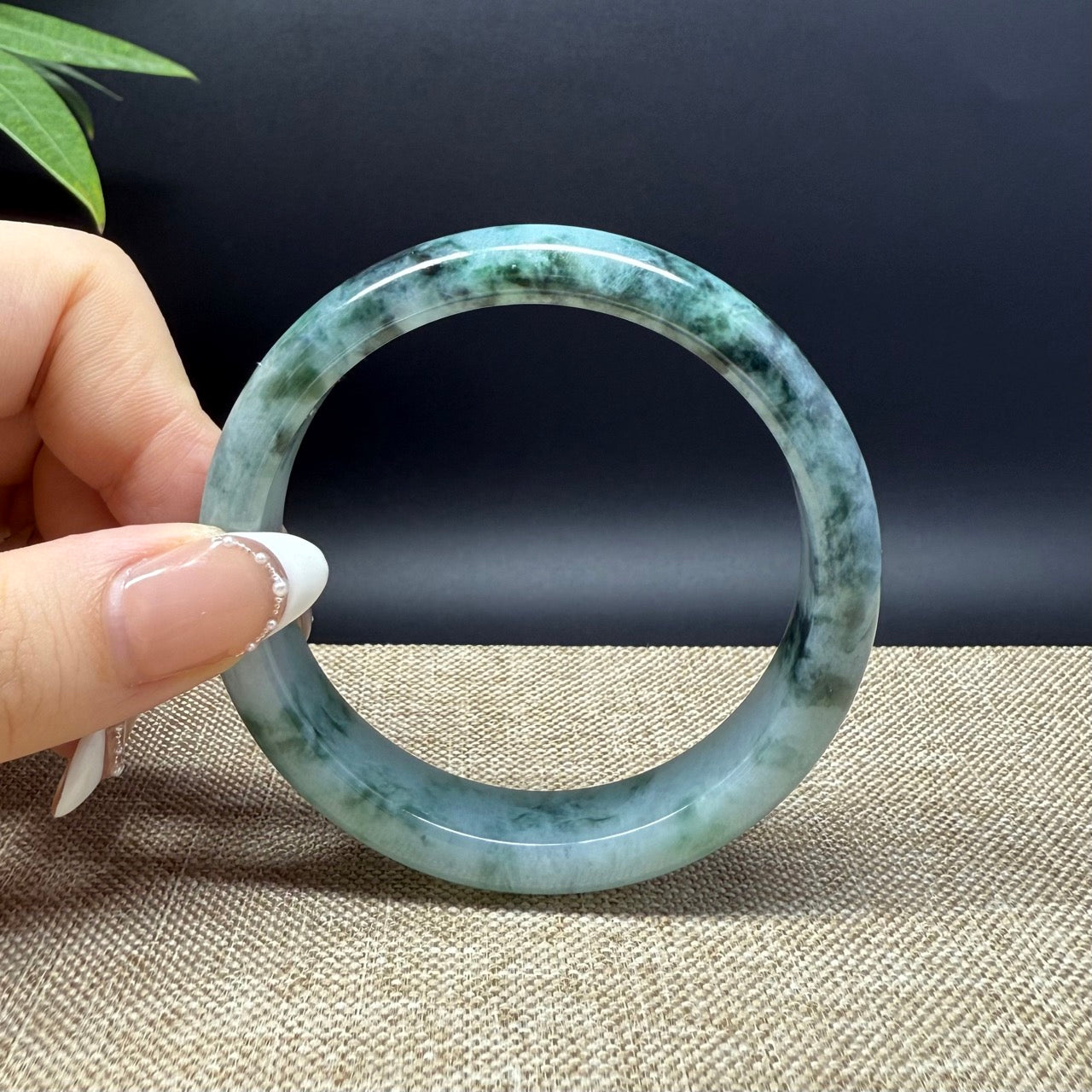Genuine Burmese Green Jade Jadeite Bangle Bracelet ( 57.7mm )