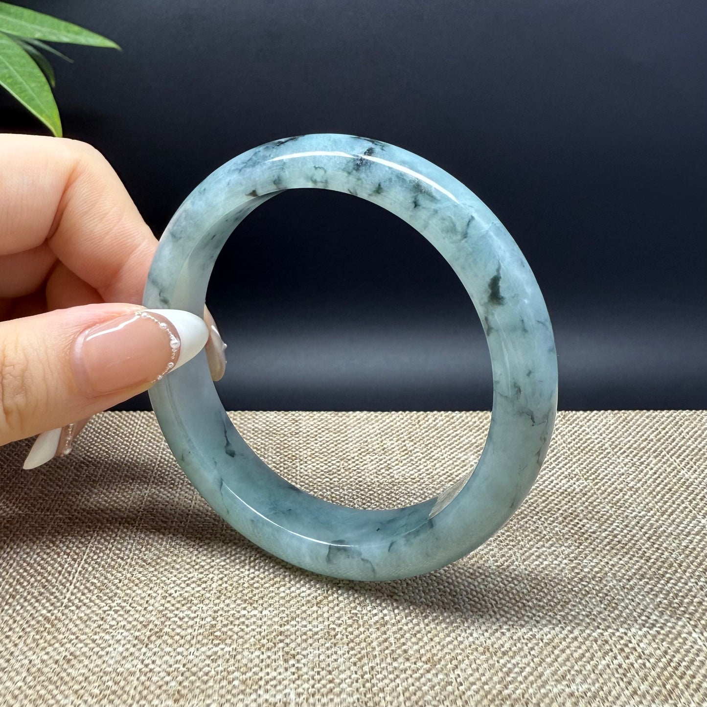 Genuine Burmese Green Jade Jadeite Bangle Bracelet ( 57.7mm )