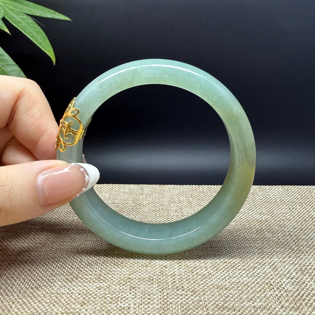 Genuine Burmese Green Jade Jadeite Bangle Bracelet ( 58mm )