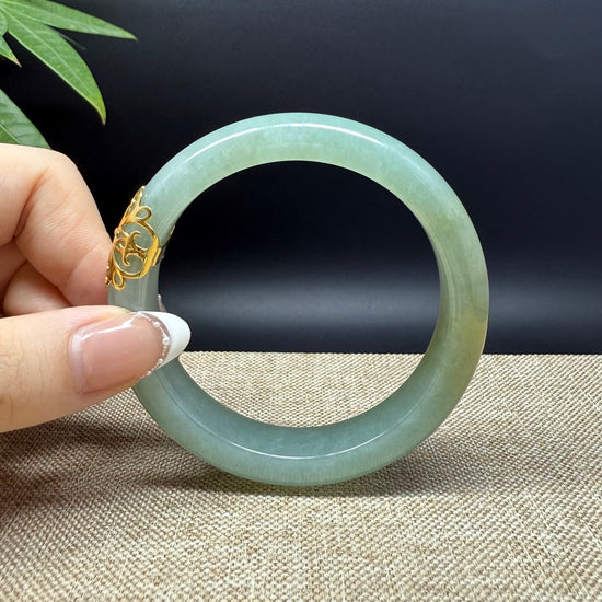 Load image into Gallery viewer, Genuine Burmese Green Jade Jadeite Bangle Bracelet ( 58mm )
