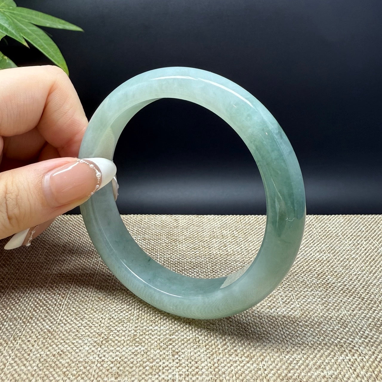 Genuine Burmese Green Jade Jadeite Bangle Bracelet ( 59.3mm )