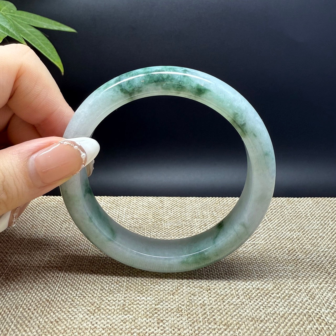 Genuine Burmese Green Jade Jadeite Bangle Bracelet ( 59mm)