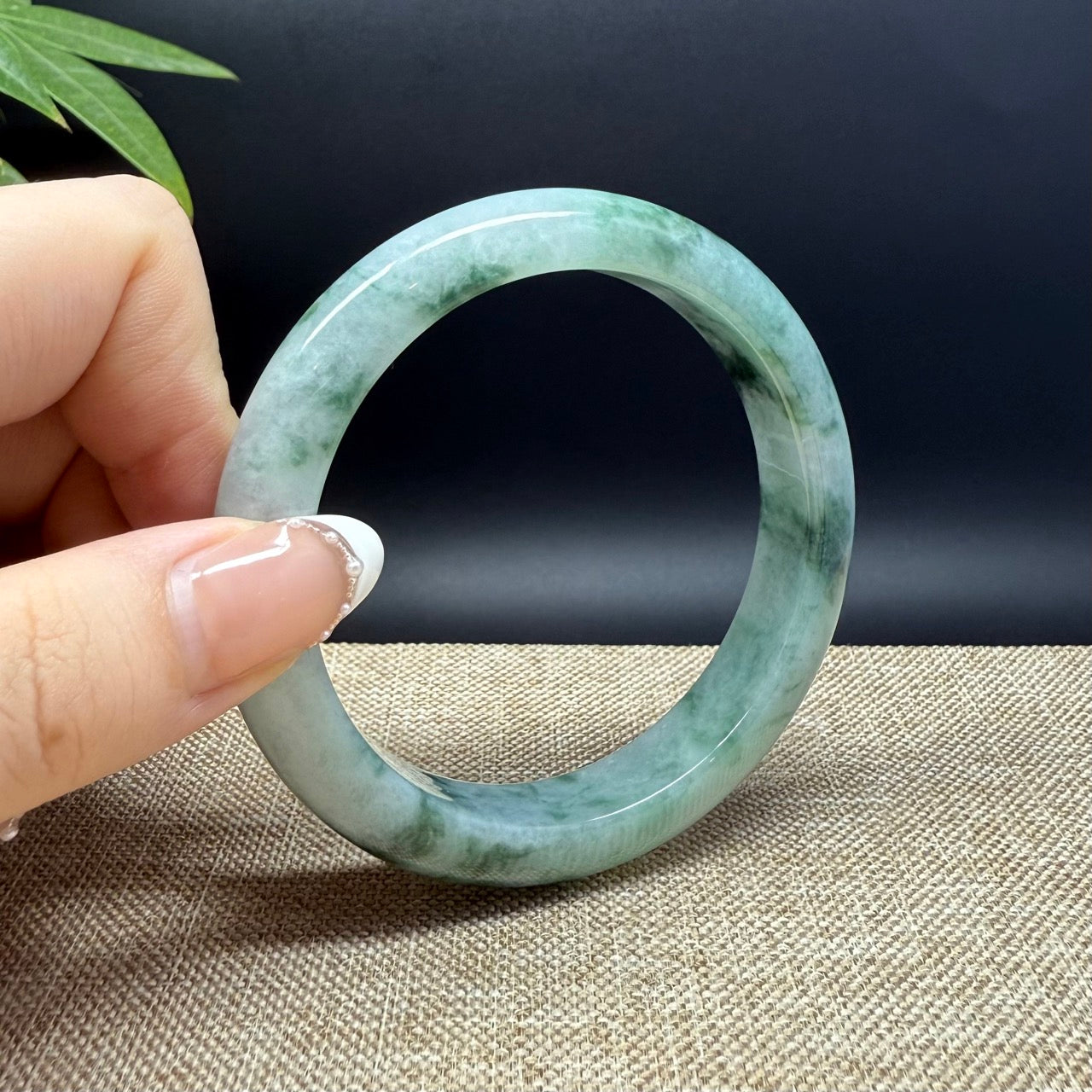 Genuine Burmese Green Jade Jadeite Bangle Bracelet ( 59mm )