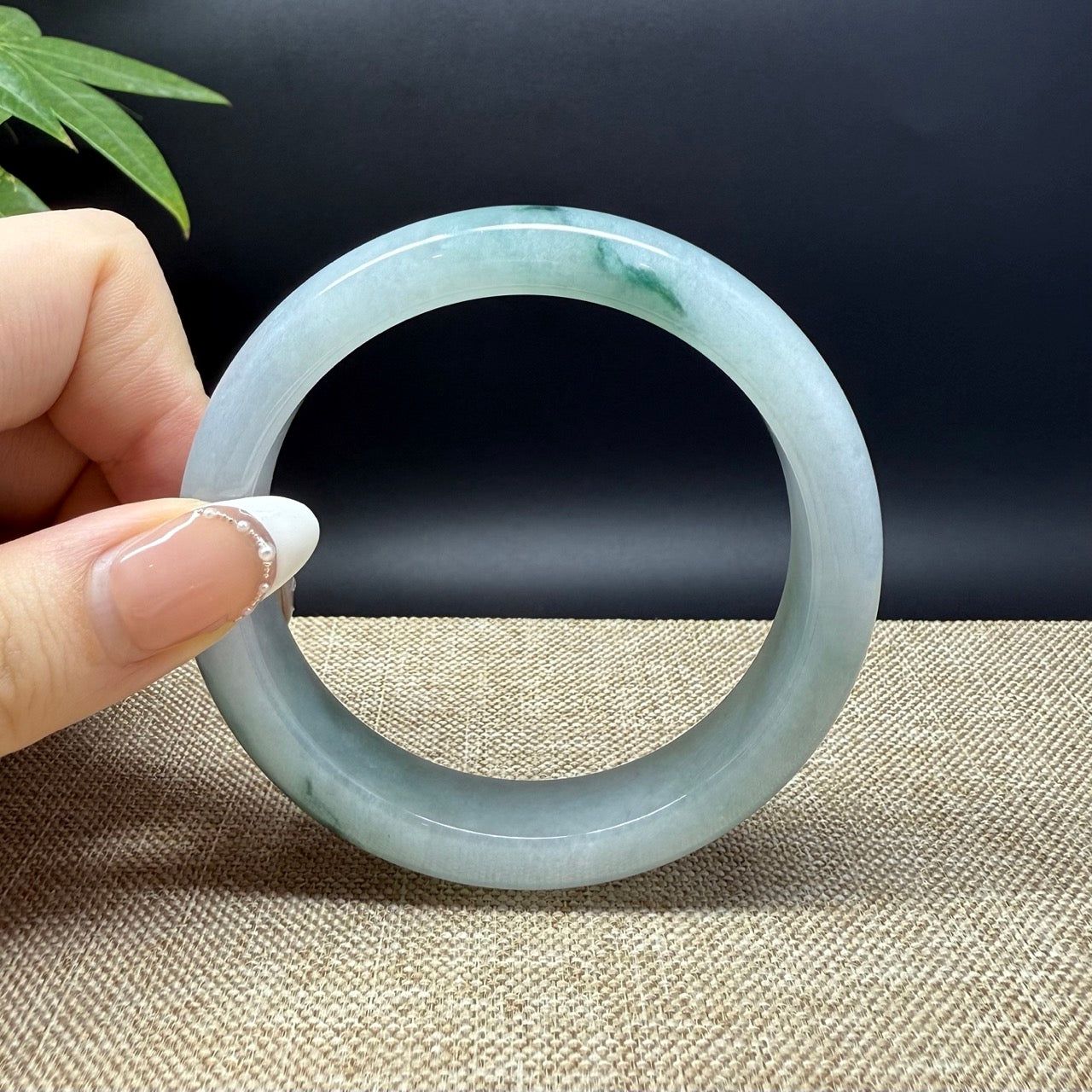 Genuine Burmese Green Jade Jadeite Bangle Bracelet ( 59.8mm )