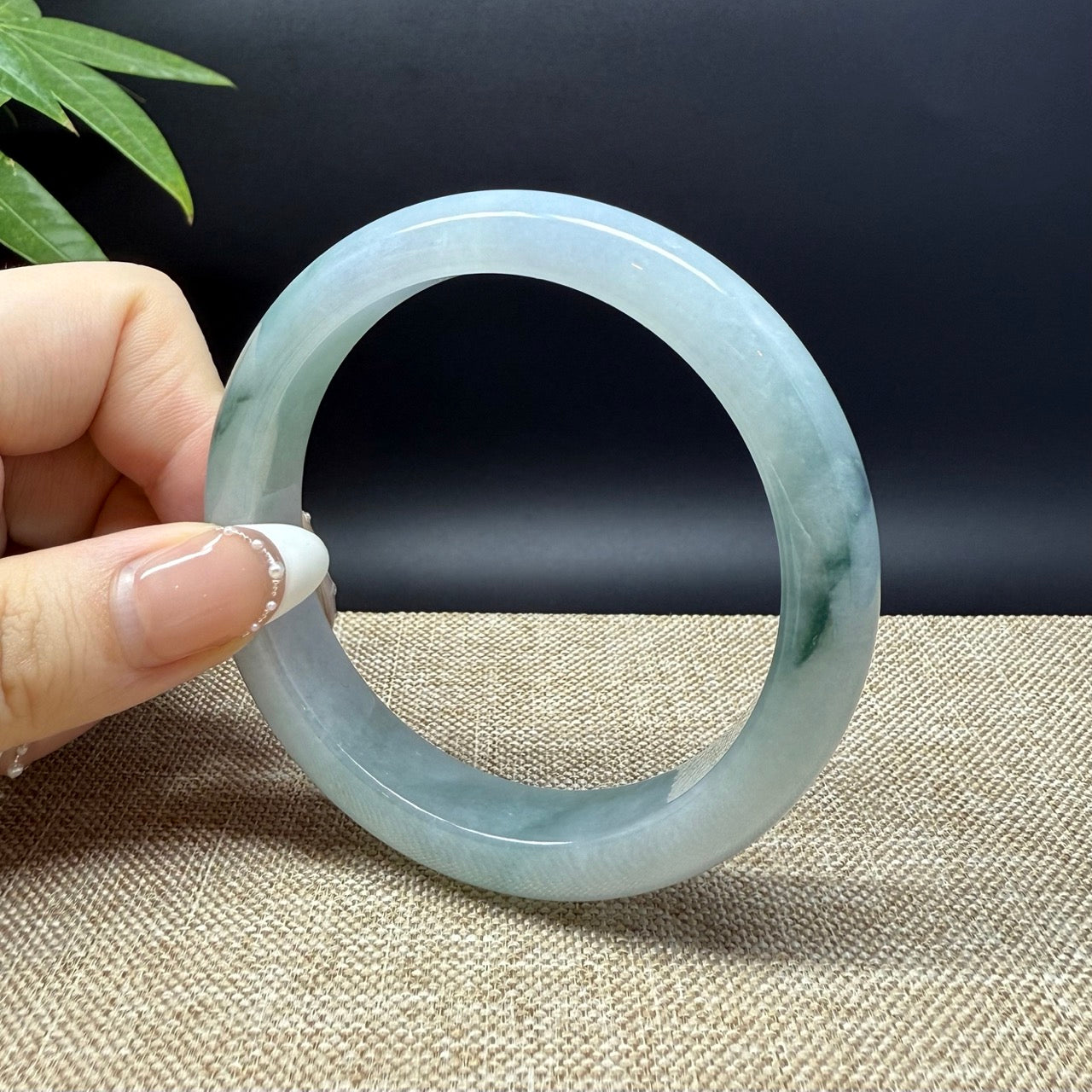 Genuine Burmese Green Jade Jadeite Bangle Bracelet ( 59.8mm )