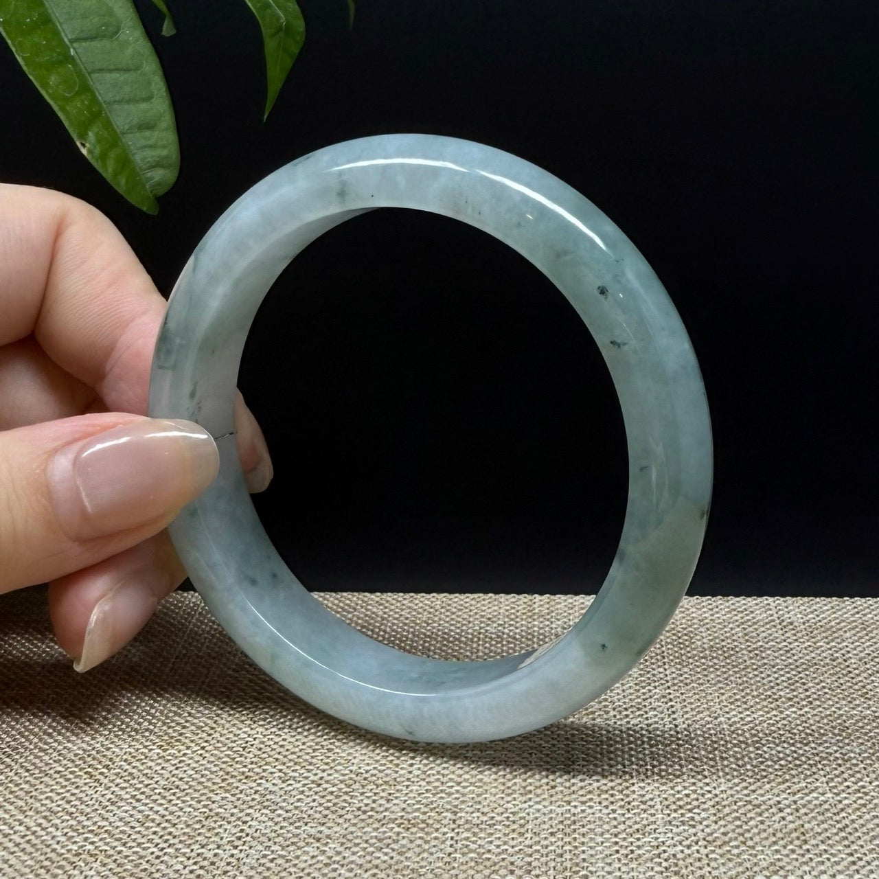 Genuine Burmese Green Jade Jadeite Bangle Bracelet ( 57.3mm )