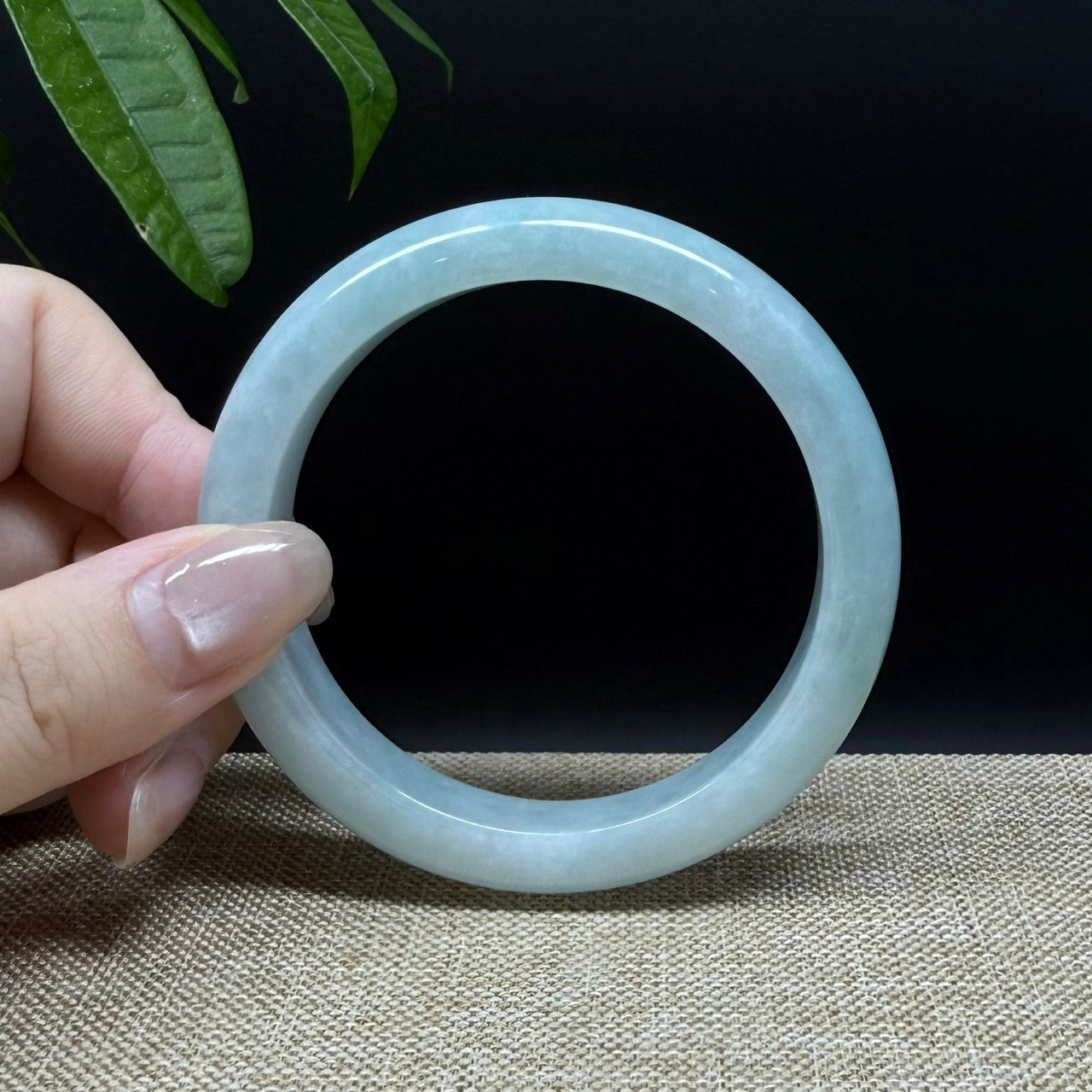 Genuine Burmese Green Jade Jadeite Bangle Bracelet ( 56.4mm )