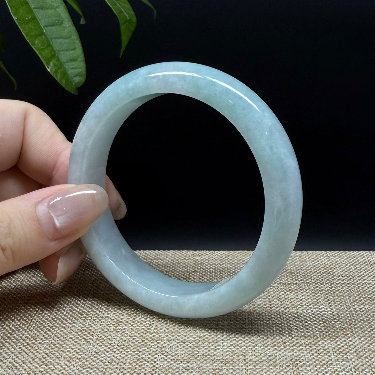 Genuine Burmese Green Jade Jadeite Bangle Bracelet ( 56.4mm )