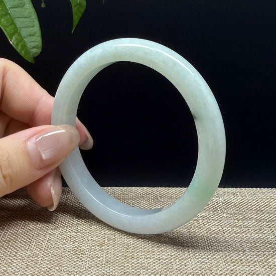 Genuine Burmese Green Jade Jadeite Bangle Bracelet ( 54.6mm )