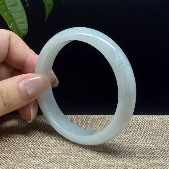 Genuine Burmese Green Jade Jadeite Bangle Bracelet ( 54.5mm )