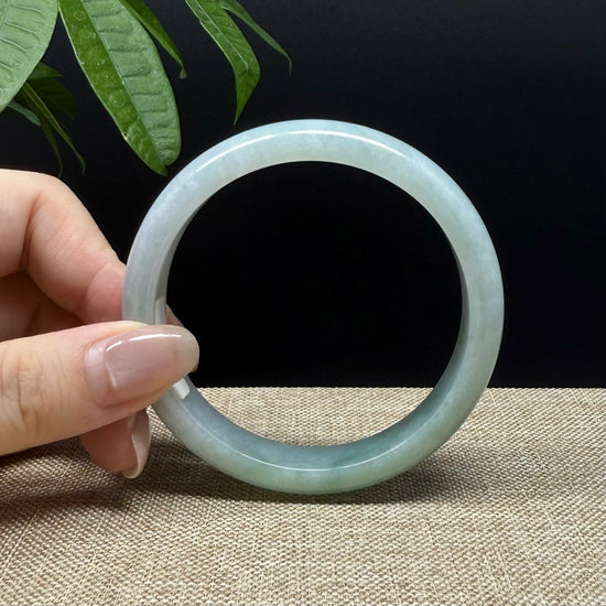 Genuine Burmese Green Jade Jadeite Bangle Bracelet ( 58.4mm )