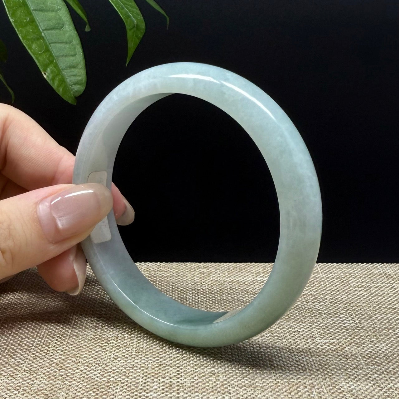 Genuine Burmese Green Jade Jadeite Bangle Bracelet ( 58.4mm )