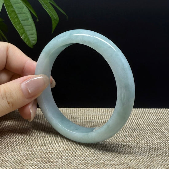 Genuine Burmese Green Jade Jadeite Bangle Bracelet ( 58.5mm )