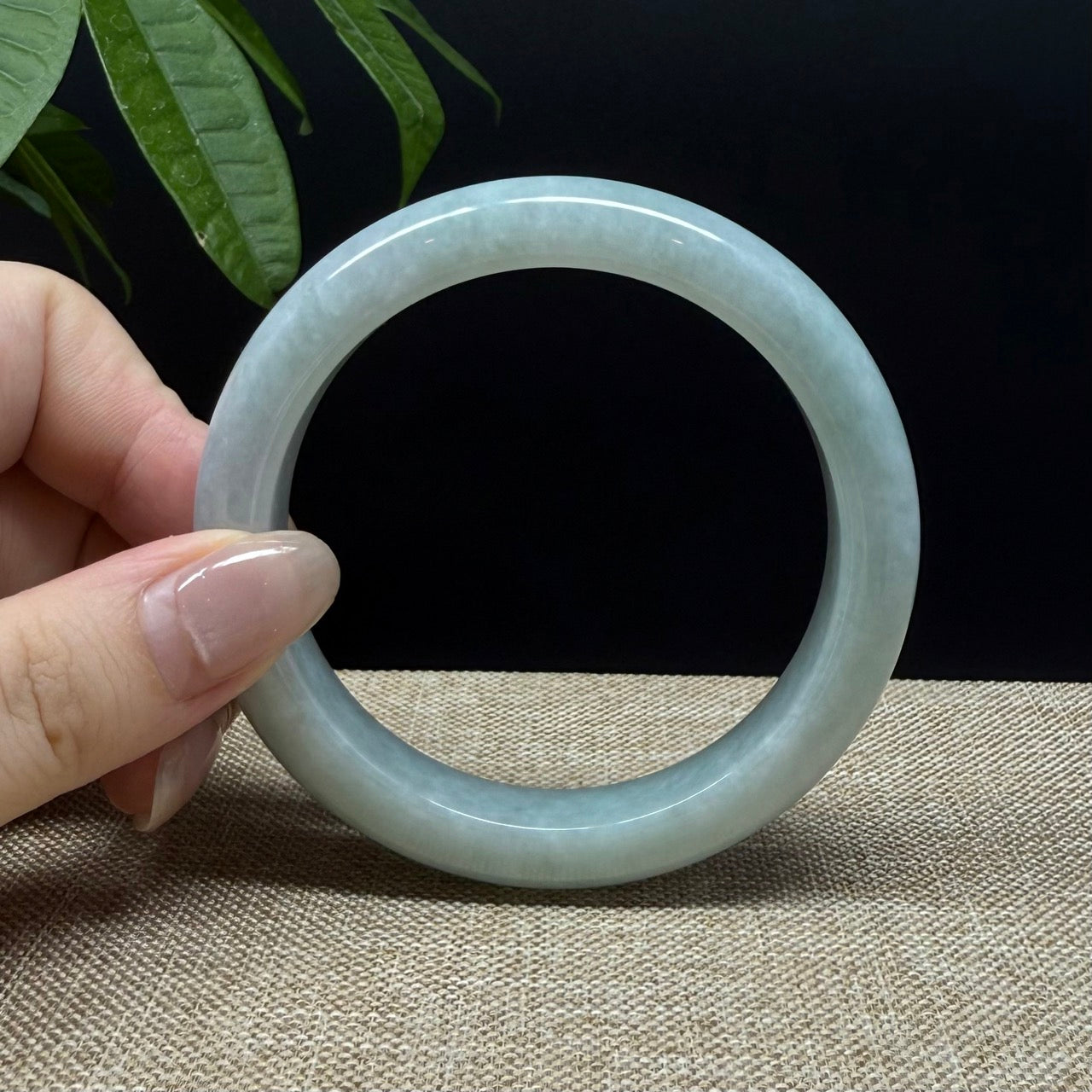 Genuine Burmese Green Jade Jadeite Bangle Bracelet ( 58.7mm )